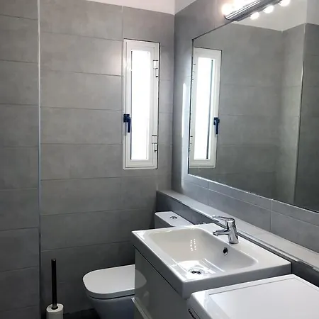 Apartamento Playa De Americas Apartment *